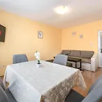 Edelweiss With Free Garage * Βάρνα