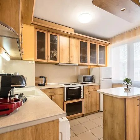 Edelweiss With Free Garage * فارنا