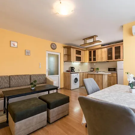 דירה Edelweiss With Free Garage *