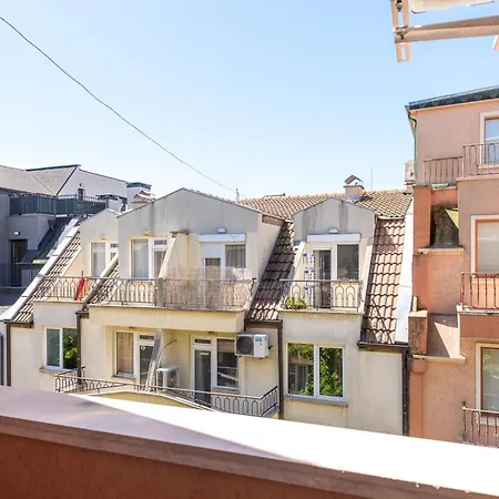 Edelweiss With Free Garage Daire Varna