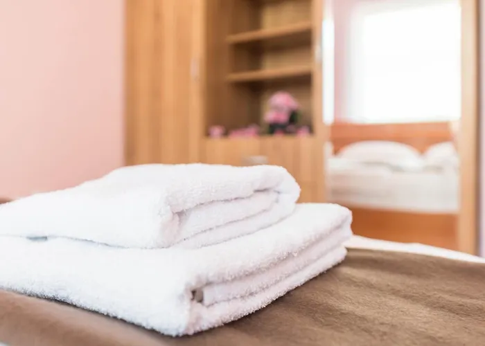 Edelweiss With Free Garage Apartment